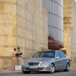 Mercedes-Benz E-Class 2002 года